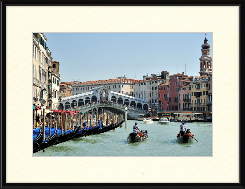 Rialto Gondoliers - Great Pictures Framed