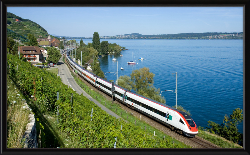 SBB RABDe 500 bei Twann - Great Pictures Framed