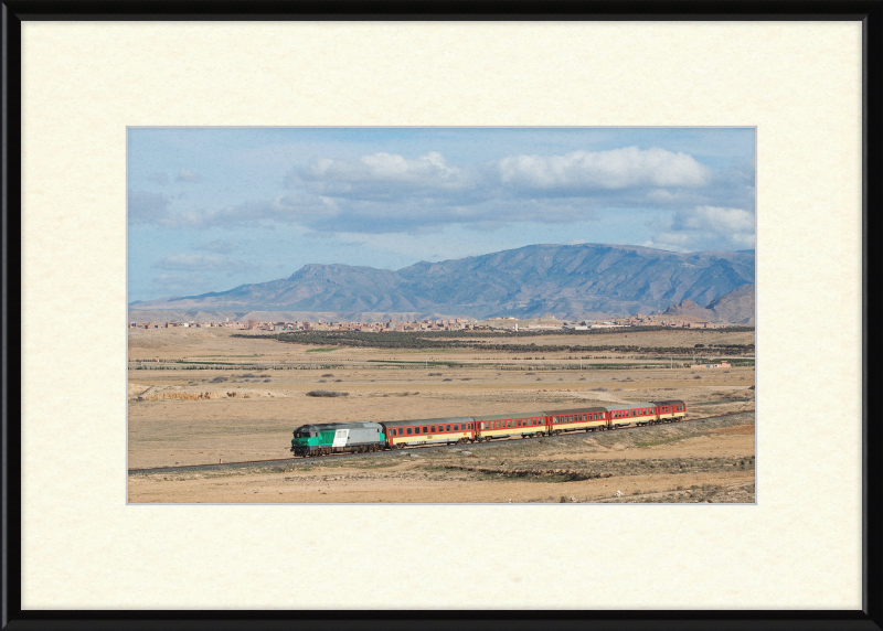 ONCF DF 115 near Taourirt - Great Pictures Framed
