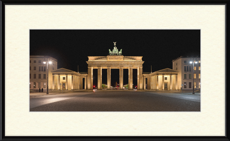 The Brandenburg Gate at Night - Great Pictures Framed