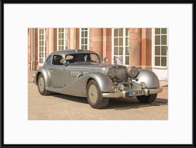 Isdera Autobahnkurier - Great Pictures Framed