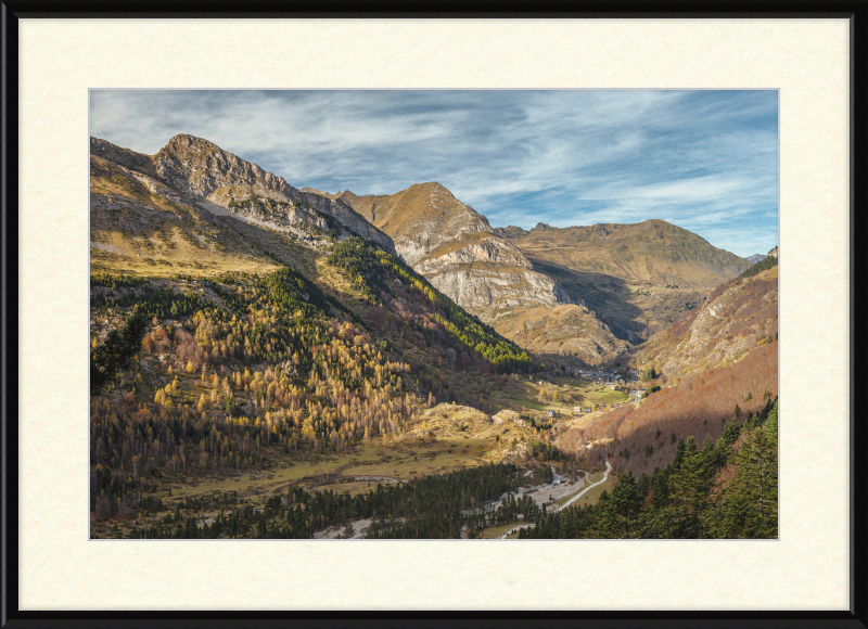 Parc National des Pyrenees - Vallée de Gavarnie - Great Pictures Framed
