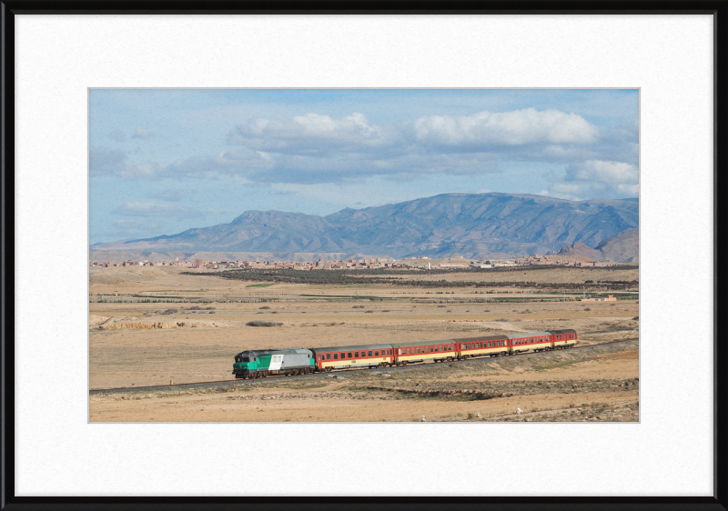 ONCF DF 115 near Taourirt - Great Pictures Framed