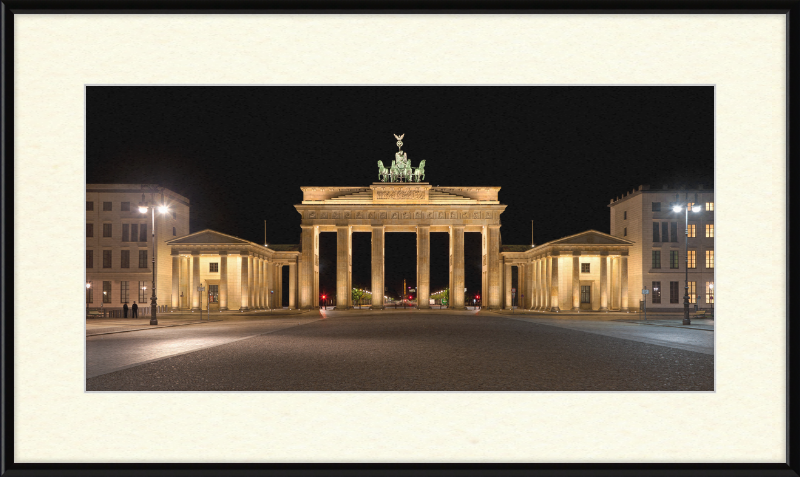The Brandenburg Gate at Night - Great Pictures Framed
