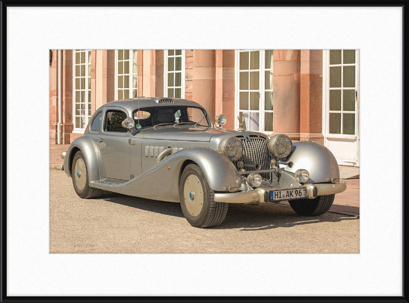 Isdera Autobahnkurier - Great Pictures Framed