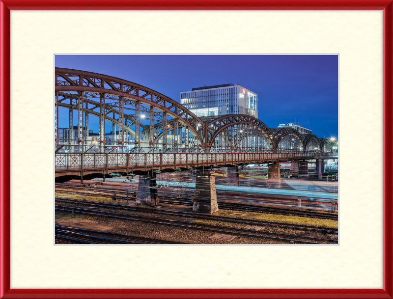 Hackerbrücke - Great Pictures Framed