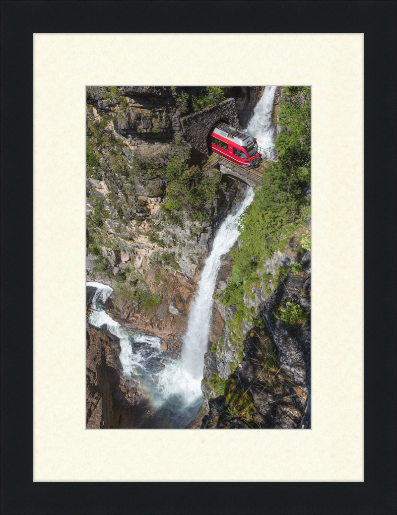 Allegra between Tunnels - Great Pictures Framed