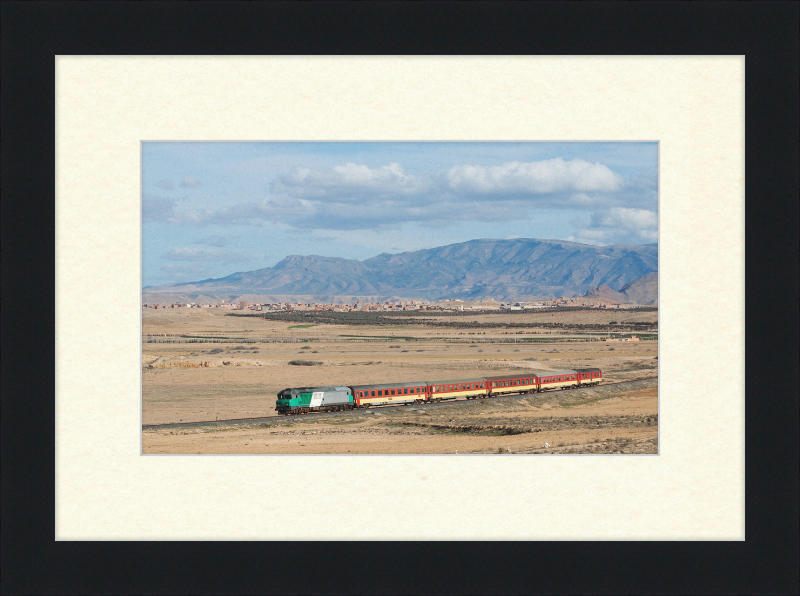ONCF DF 115 near Taourirt - Great Pictures Framed