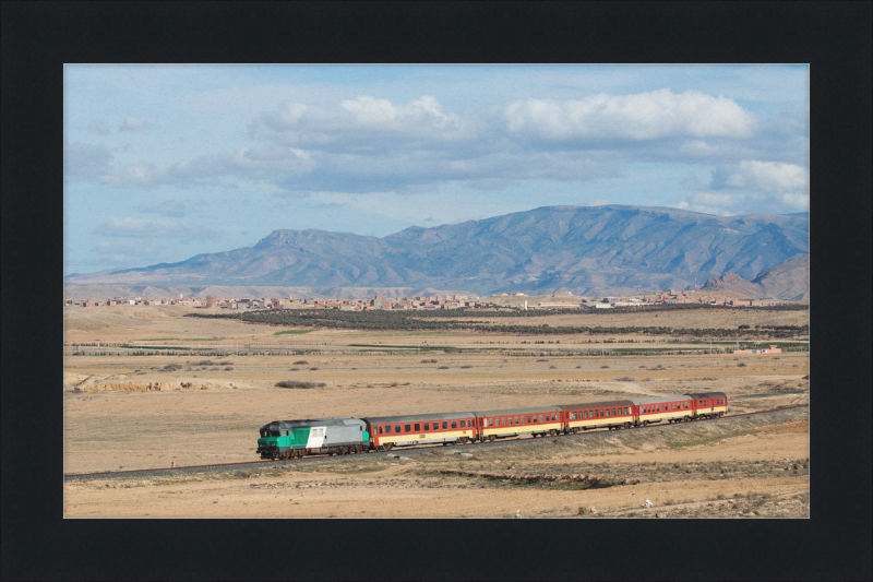 ONCF DF 115 near Taourirt - Great Pictures Framed