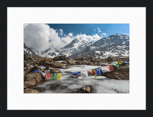 Lake Gosaikunda - Great Pictures Framed
