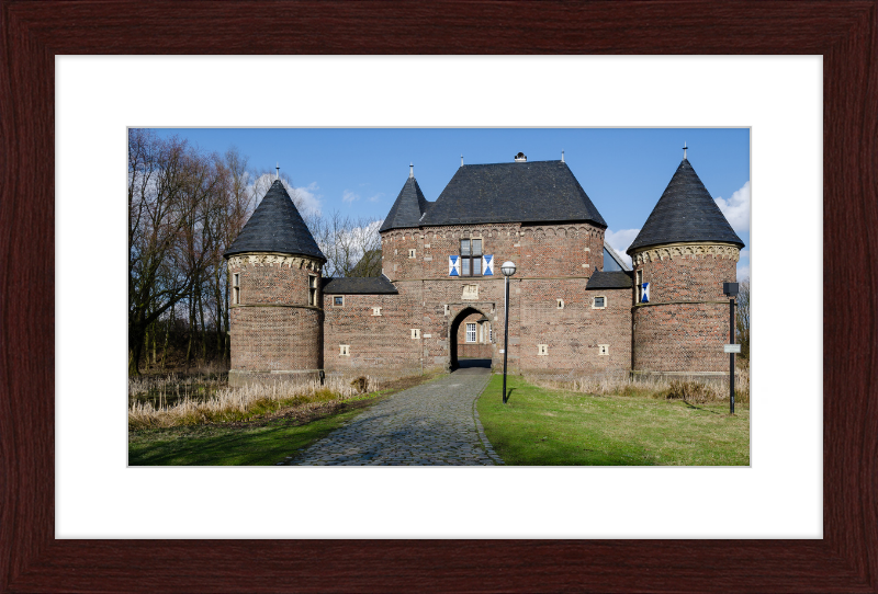 Vondern Castle - Great Pictures Framed