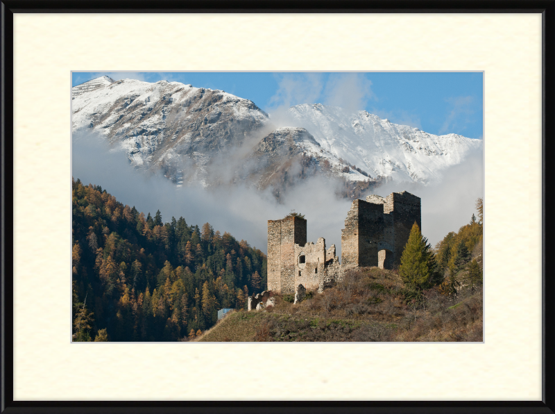Tschanüff Castle - Great Pictures Framed