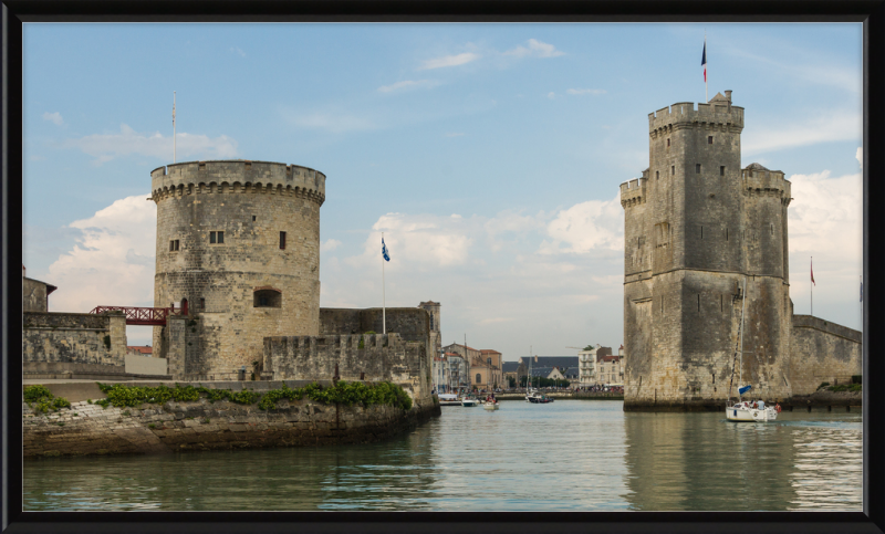 Entrance to the Old Harbor in La Rochelle - Great Pictures Framed