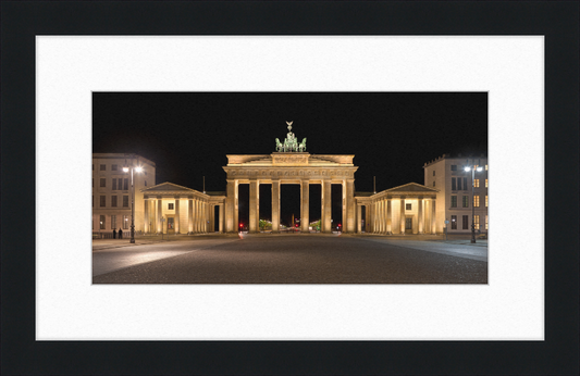 The Brandenburg Gate at Night - Great Pictures Framed