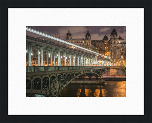 Pont de Bir-Hakeim and View on the 16th Arrondissement of Paris - Great Pictures Framed