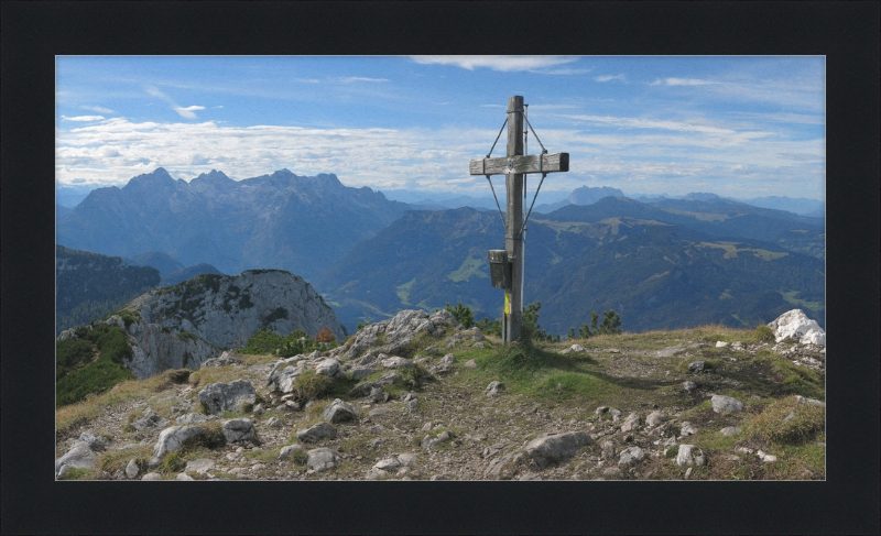 Summit Cross of Großer Weitschartenkopf - Great Pictures Framed