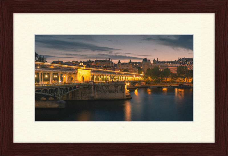 Bir-Hakeim Bridge, Paris - Great Pictures Framed